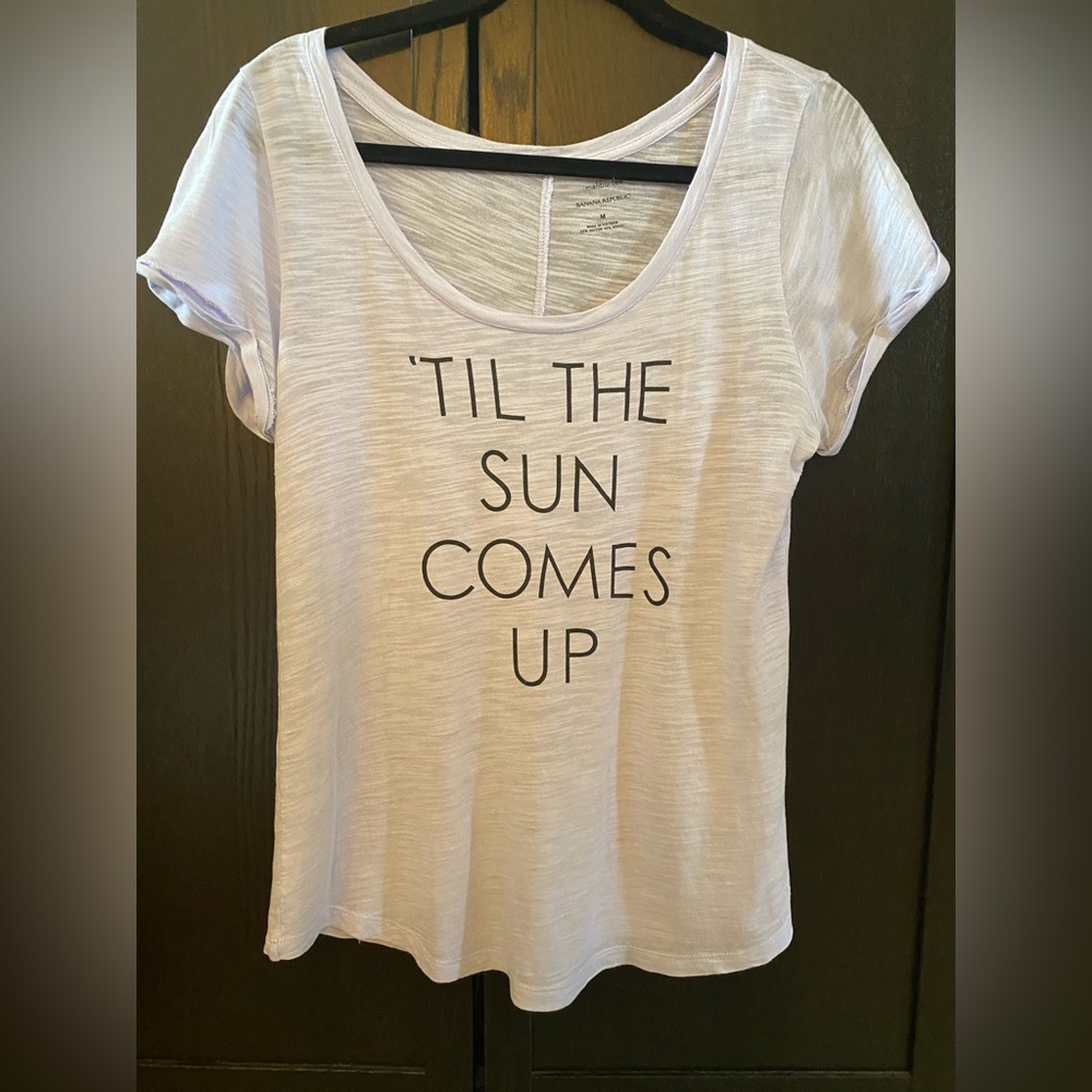 Banana Republic light purple T-shirt